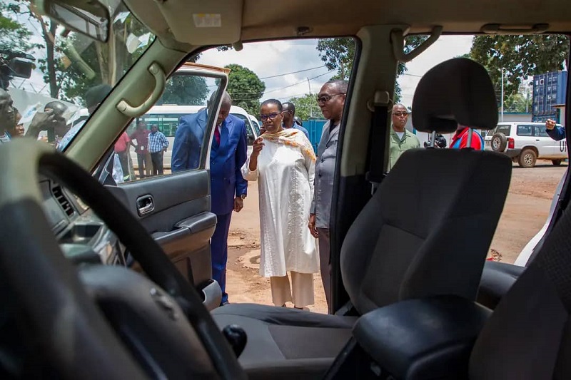 Centrafrique : La mission onusienne  appuie  le gouvernement en moyens roulants pour aider à la restauration  de l’autorité de l’Etat